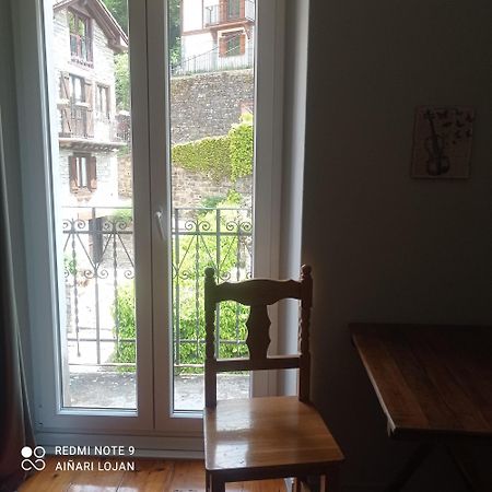 Albergue Armaia Artepea Urzainqui Extérieur photo