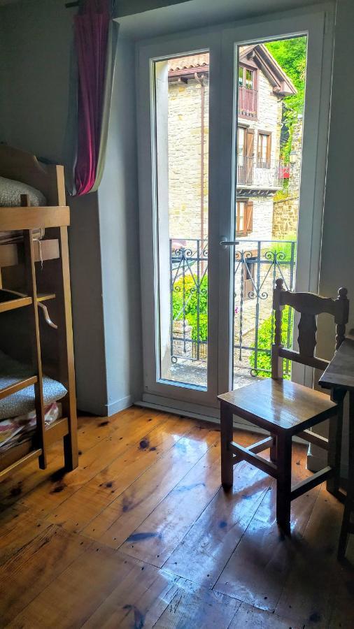 Albergue Armaia Artepea Urzainqui Extérieur photo