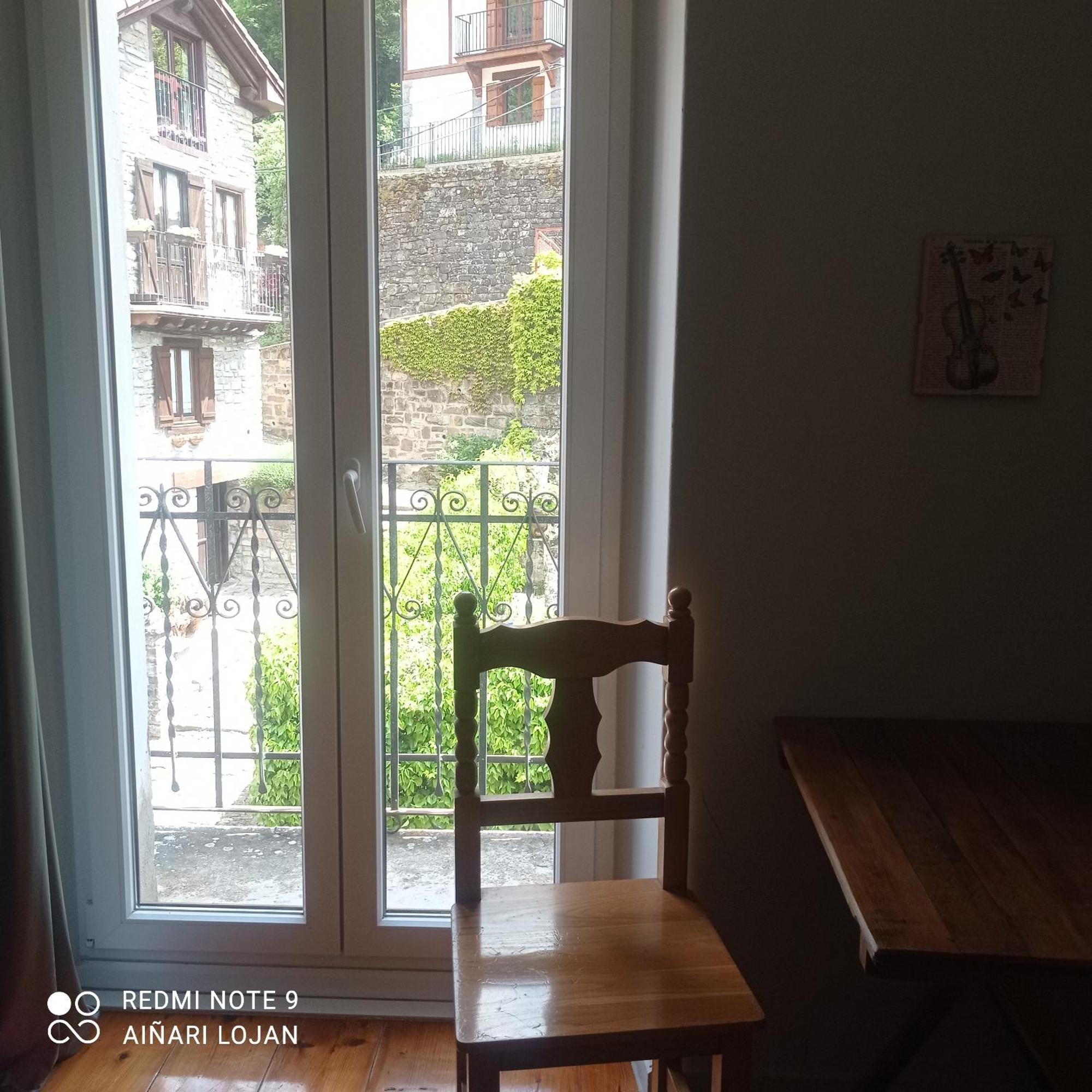 Albergue Armaia Artepea Urzainqui Extérieur photo